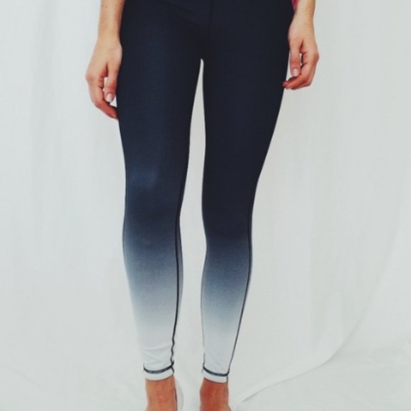 Athleta Pants - Athleta Womens Legging's Black/White
